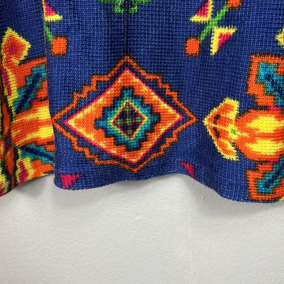LRL Lauren Jean Co Colorful Southwest Print Cropped Oversized Sweater Medium - Picture 4 of 6